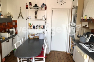 Maison à vendre 6 pièces de 121,6 m² à Avignon