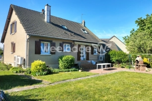Maison à vendre 6 pièces de 142,2 m² à Bonneval