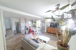 Maison à vendre 5 pièces de 83,39 m² à Conflans-Sainte-Honorine