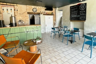 Immeuble à vendre à Saint-Gaultier