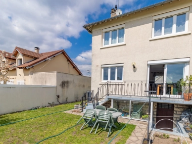 Maison à vendre 5 pièces de 90 m² à Conflans-Sainte-Honorine