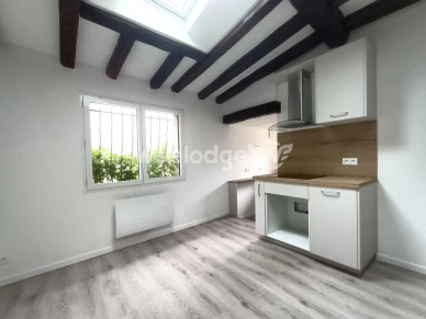 Maison à vendre 5 pièces de 81 m² à Le Mesnil-le-Roi