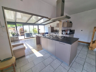 Maison vendu 5 pièces de 163 m² à Bermerain