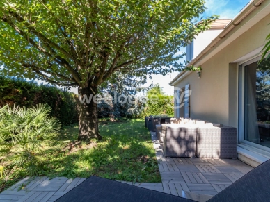 Maison à vendre 6 pièces de 110,33 m² à Conflans-Sainte-Honorine