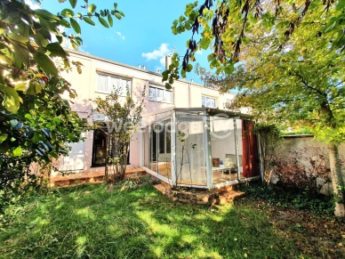 Maison à vendre 6 pièces de 113 m² à Conflans-Sainte-Honorine