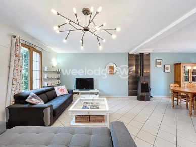 Maison à vendre 7 pièces de 168 m² à Maurecourt