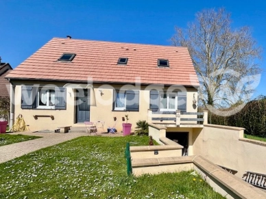 Maison à vendre 6 pièces de 106 m² à Gisors
