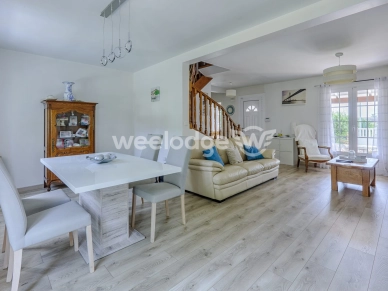 Maison à vendre 7 pièces de 112 m² à Chanteloup-les-Vignes