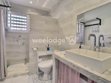 Maison à vendre 4 pièces de 77 m² à La Fare-les-Oliviers
