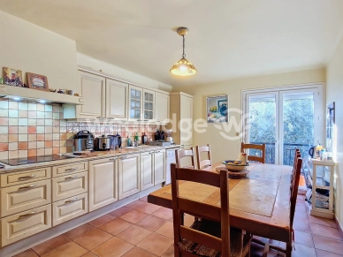 Maison à vendre 9 pièces de 250 m² à Perpignan