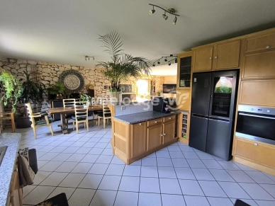 Maison à vendre 7 pièces de 183 m² à Molagnies