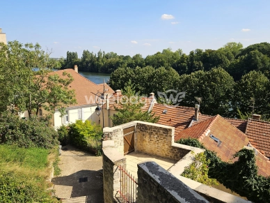 Maison à vendre 5 pièces de 102,3 m² à Conflans-Sainte-Honorine