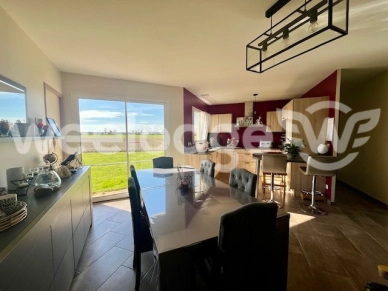 Maison à vendre 5 pièces de 95 m² à Lyons-la-Forêt