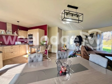 Maison à vendre 5 pièces de 95 m² à Lyons-la-Forêt