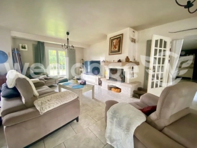 Maison à vendre 8 pièces de 223 m² à Gisors
