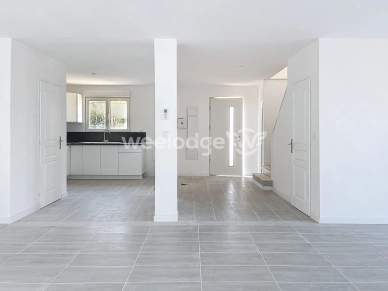 Maison à vendre 6 pièces de 130 m² à Saint-Yon