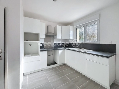 Maison à vendre 6 pièces de 130 m² à Saint-Yon