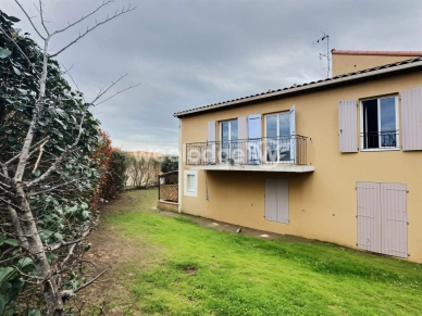 Appartement à vendre 3 pièces de 65 m² à Saint-Chamas