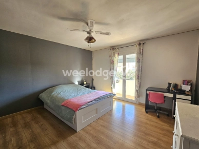 Maison à vendre 6 pièces de 161 m² à Lançon-Provence