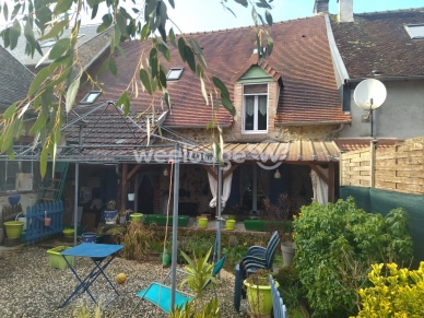 Maison à vendre 9 pièces de 159 m² à La Celle-Dunoise