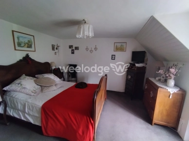 Maison à vendre 9 pièces de 159 m² à La Celle-Dunoise