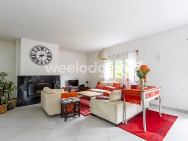 Maison à vendre 8 pièces de 216,23 m²