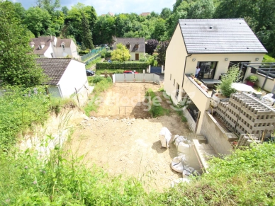 Terrain à vendre de 300 m² à Maurecourt