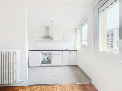 Appartement à vendre 1 pièces de 33,77 m² à Suresnes