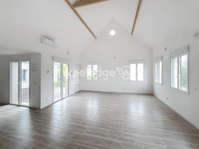 Maison à vendre 6 pièces de 150 m² à Saint-Yon