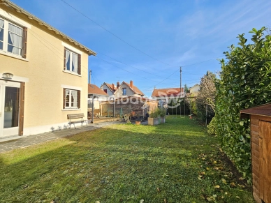 Maison à vendre 8 pièces de 149,31 m² à Conflans-Sainte-Honorine