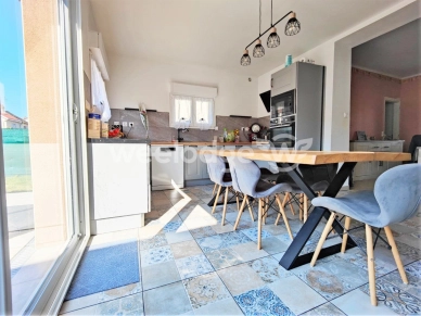 Maison vendu 6 pièces de 109 m² à Denain