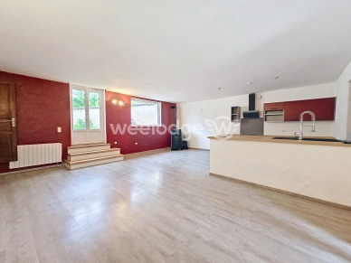 Maison vendu 6 pièces de 181 m² à Montagny-Sainte-Félicité
