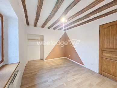 Maison vendu 6 pièces de 181 m² à Montagny-Sainte-Félicité