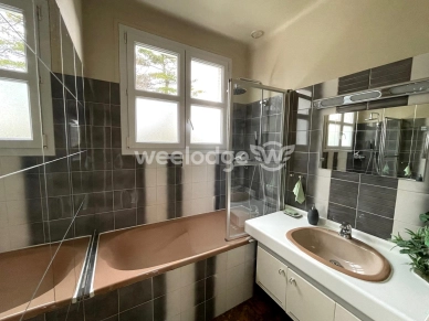 Maison à vendre 8 pièces de 139 m² à Conflans-Sainte-Honorine
