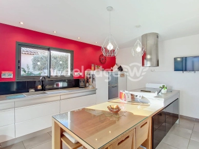 Maison à vendre 4 pièces de 100 m² à Baho