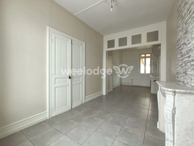 Maison vendu 5 pièces de 113 m² à Ferrière-la-Grande