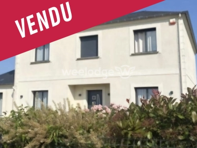 Maison vendu 8 pièces de 203 m² à Sérifontaine