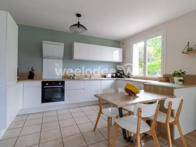 Maison à vendre 6 pièces de 125 m² à Conflans-Sainte-Honorine