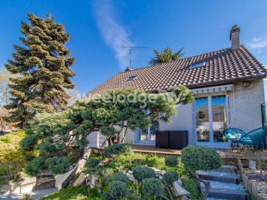 Maison à vendre 7 pièces de 115 m² à Conflans-Sainte-Honorine