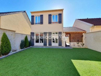 Maison à vendre 4 pièces de 75 m² à Conflans-Sainte-Honorine