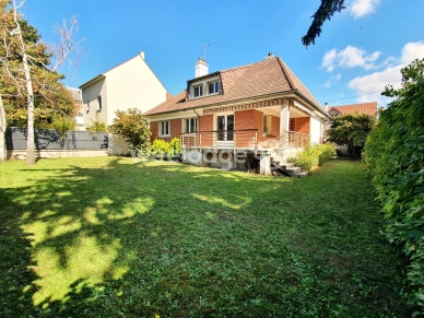 Maison à vendre 5 pièces de 120 m² à Conflans-Sainte-Honorine