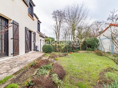 Maison à vendre 6 pièces de 123 m² à Conflans-Sainte-Honorine