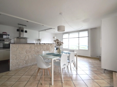 Appartement vendu 4 pièces de 83,45 m² à Éragny