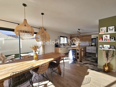 Maison à vendre 4 pièces de 110 m² à Salon-de-Provence