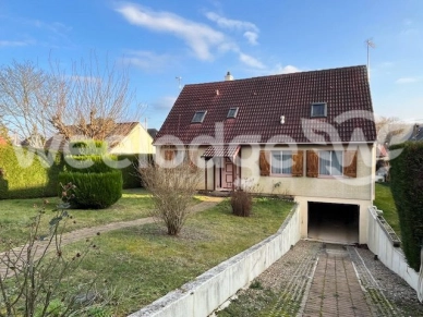 Maison à vendre 7 pièces de 145 m² à Gisors