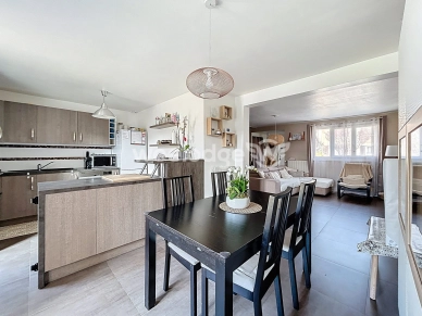 Maison à vendre 4 pièces de 75,63 m² à Éragny