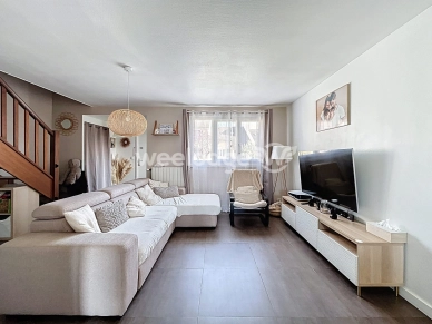 Maison à vendre 4 pièces de 75,63 m² à Éragny