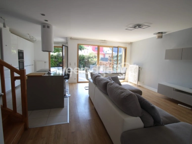 Maison à louer 4 pièces de 96 m² à Cergy
