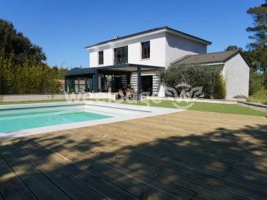 Maison à vendre 7 pièces de 175,3 m² à Miramas
