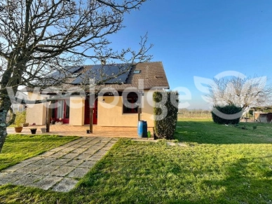 Maison à vendre 6 pièces de 127 m² à Saint-Clair-sur-Epte